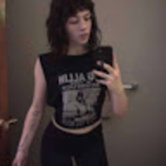 Meet your Posher, Arianna - Picture 1 of 1